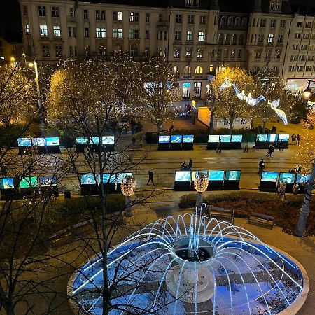 Central Palace Apartman Debrecen Eksteriør bilde