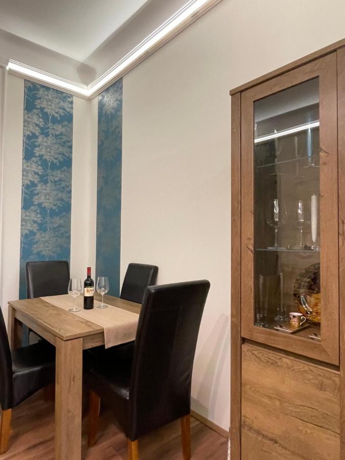 Central Palace Apartman Debrecen Eksteriør bilde