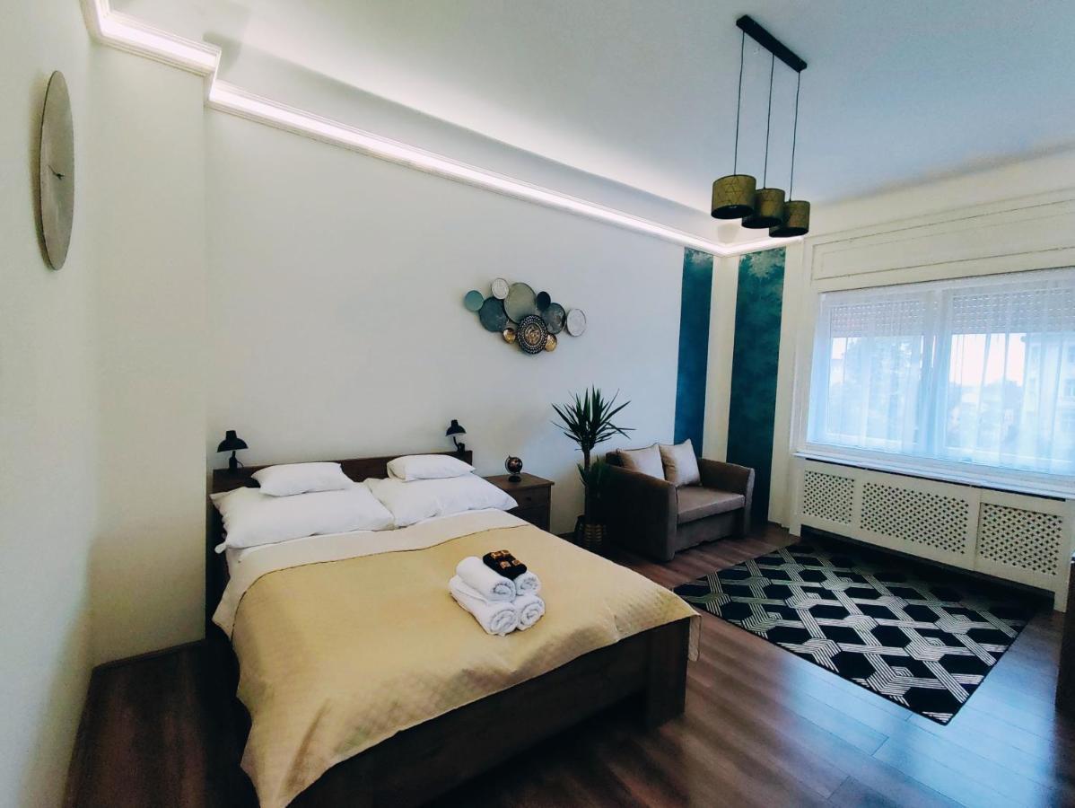 Central Palace Apartman Debrecen Eksteriør bilde