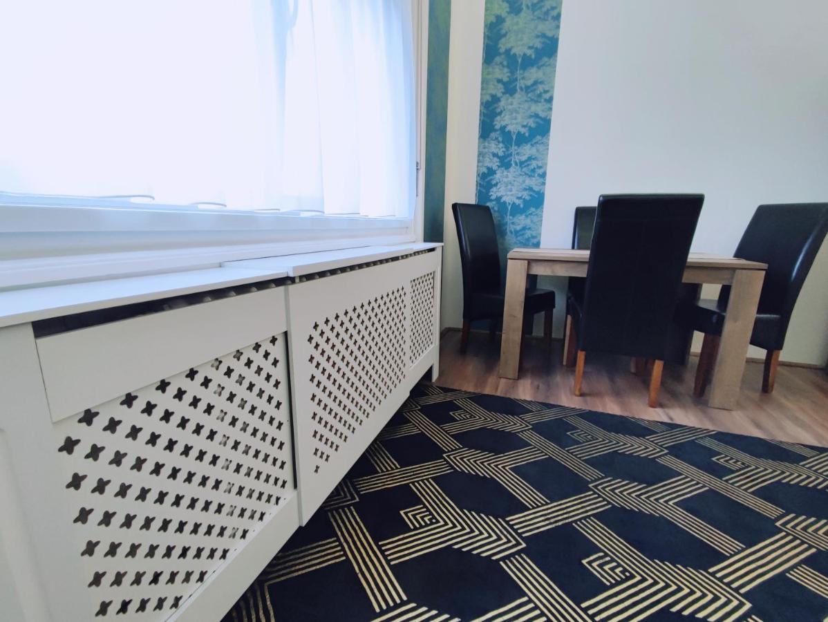 Central Palace Apartman Debrecen Eksteriør bilde