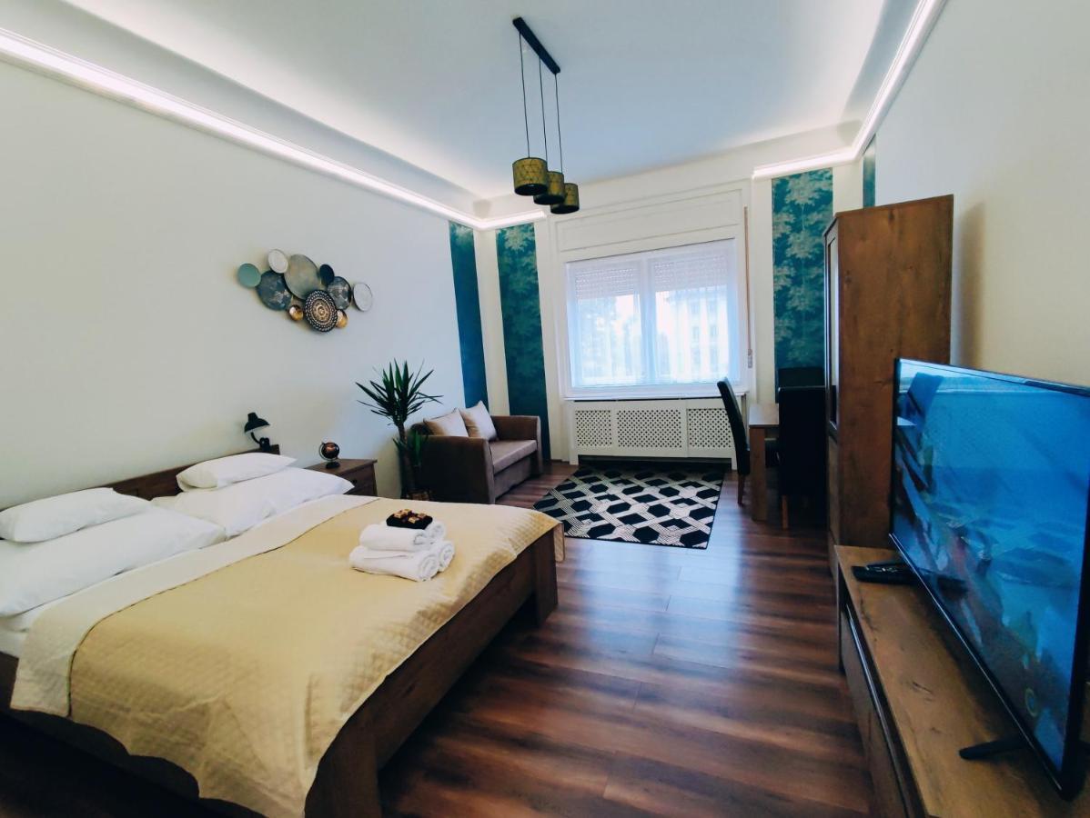 Central Palace Apartman Debrecen Eksteriør bilde