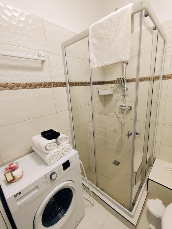 Central Palace Apartman Debrecen Eksteriør bilde