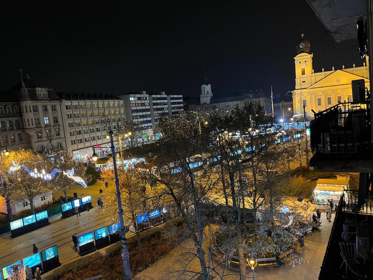 Central Palace Apartman Debrecen Eksteriør bilde